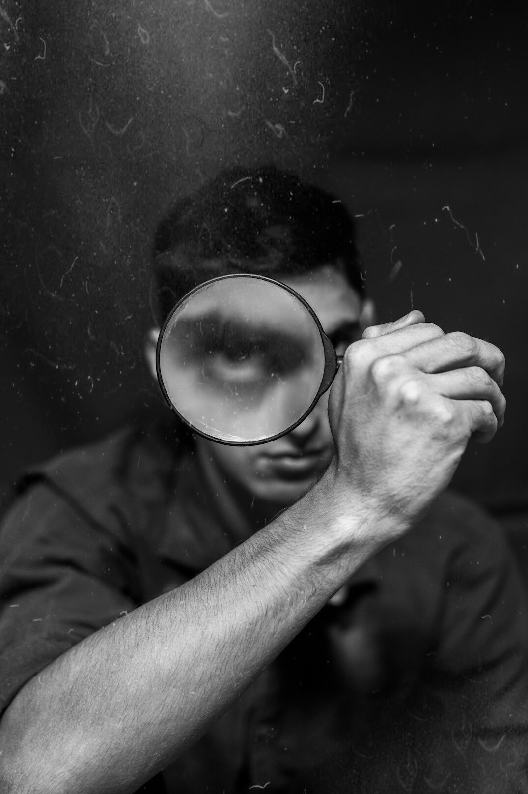detective investigating clues